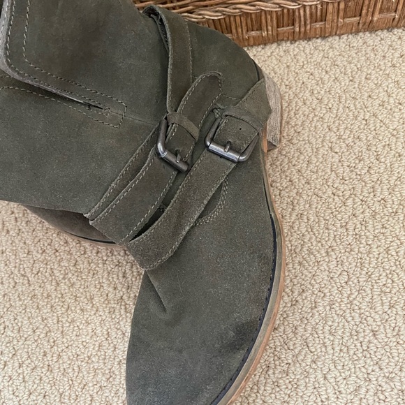 Olive green suede slouchy, Ankle boots - Picture 3 of 3